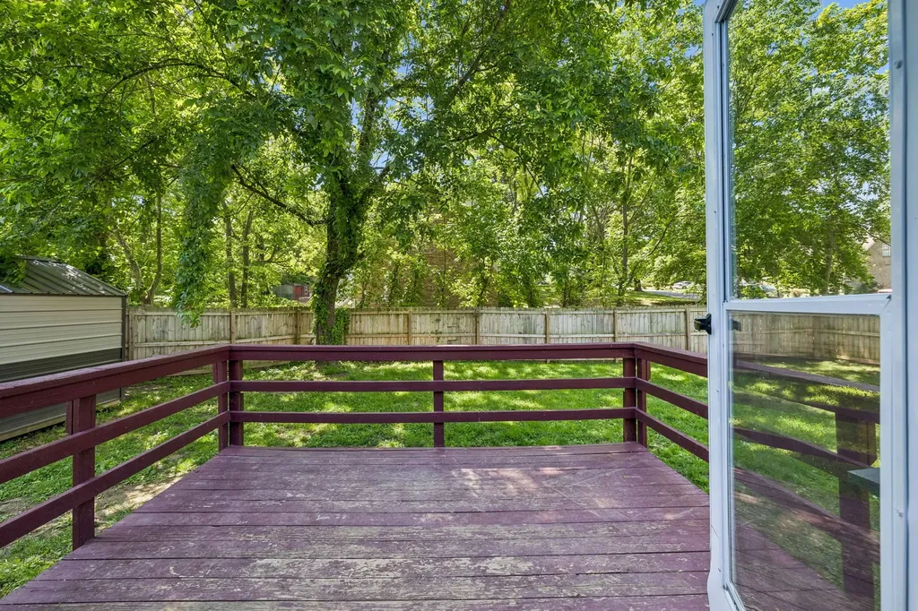 186 Pine Mountain Road Clarksville TN 37042