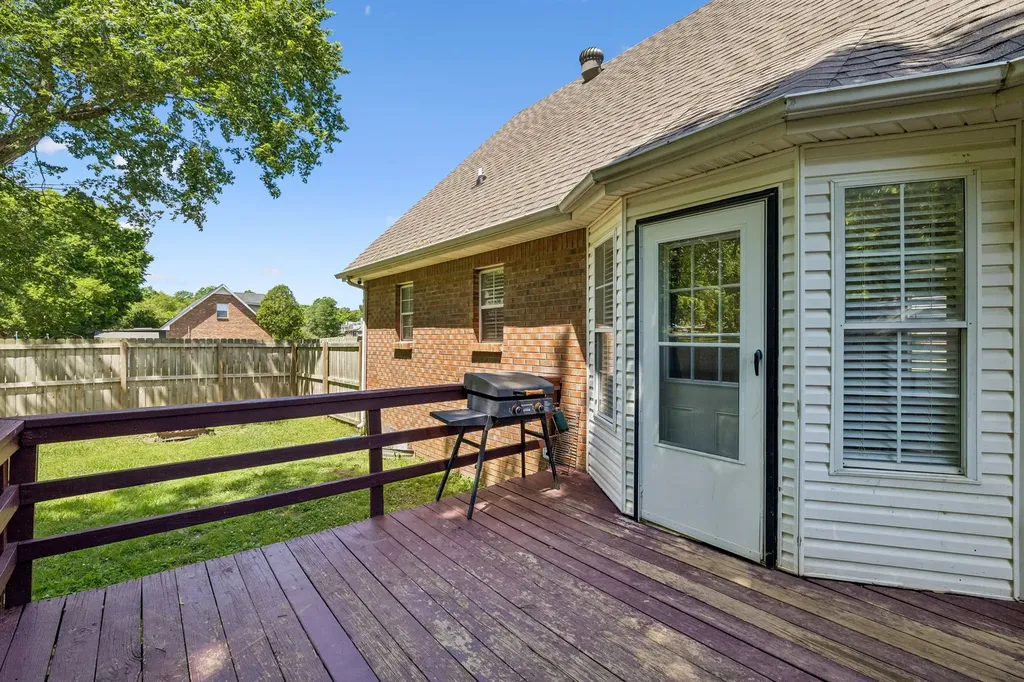 186 Pine Mountain Road Clarksville TN 37042