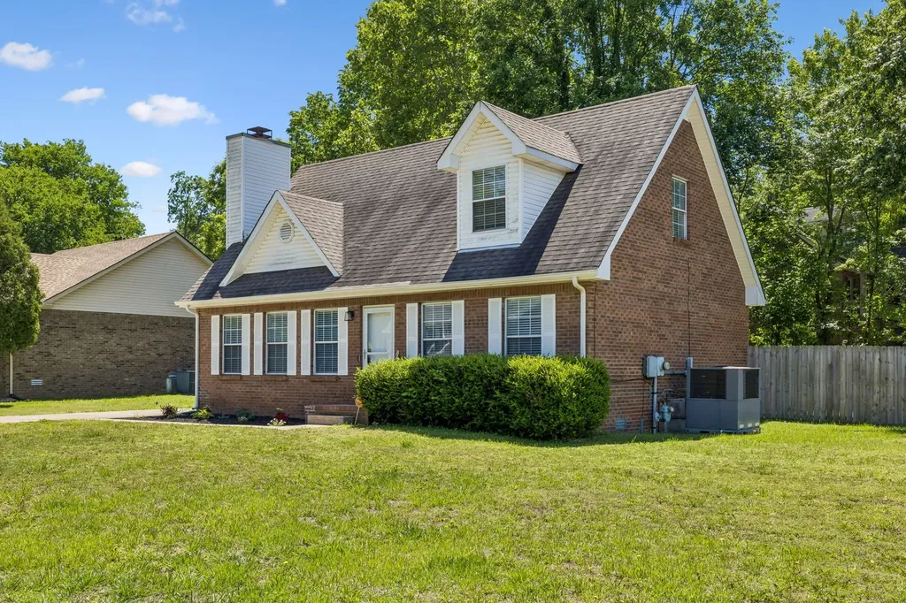 186 Pine Mountain Road Clarksville TN 37042