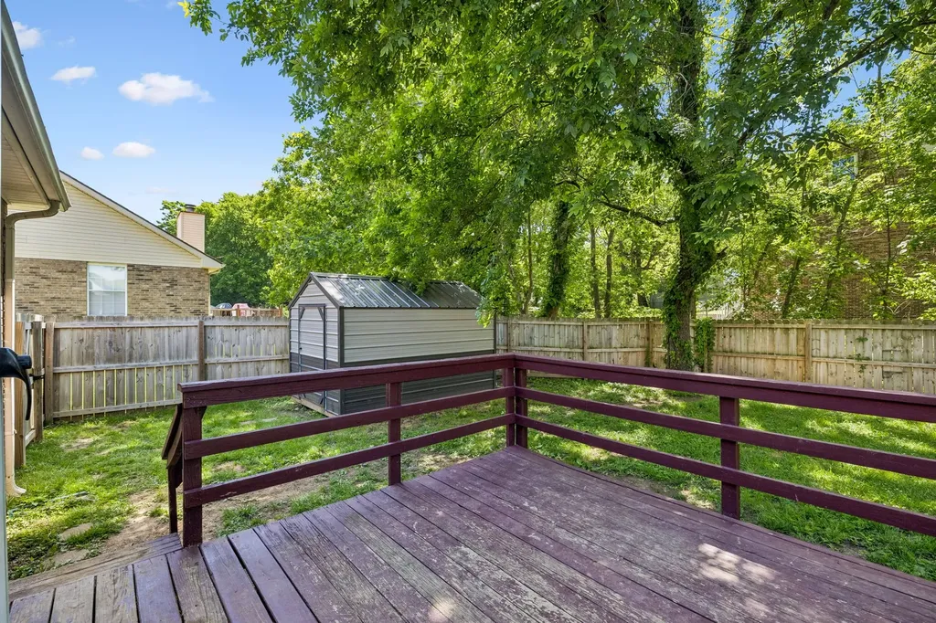 186 Pine Mountain Road Clarksville TN 37042