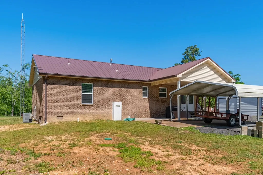 9127 Crestview Drive Bon Aqua TN 37025
