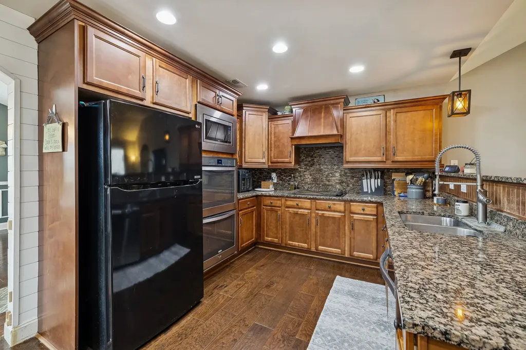 3941 Kelley Farris Road Columbia TN 38401