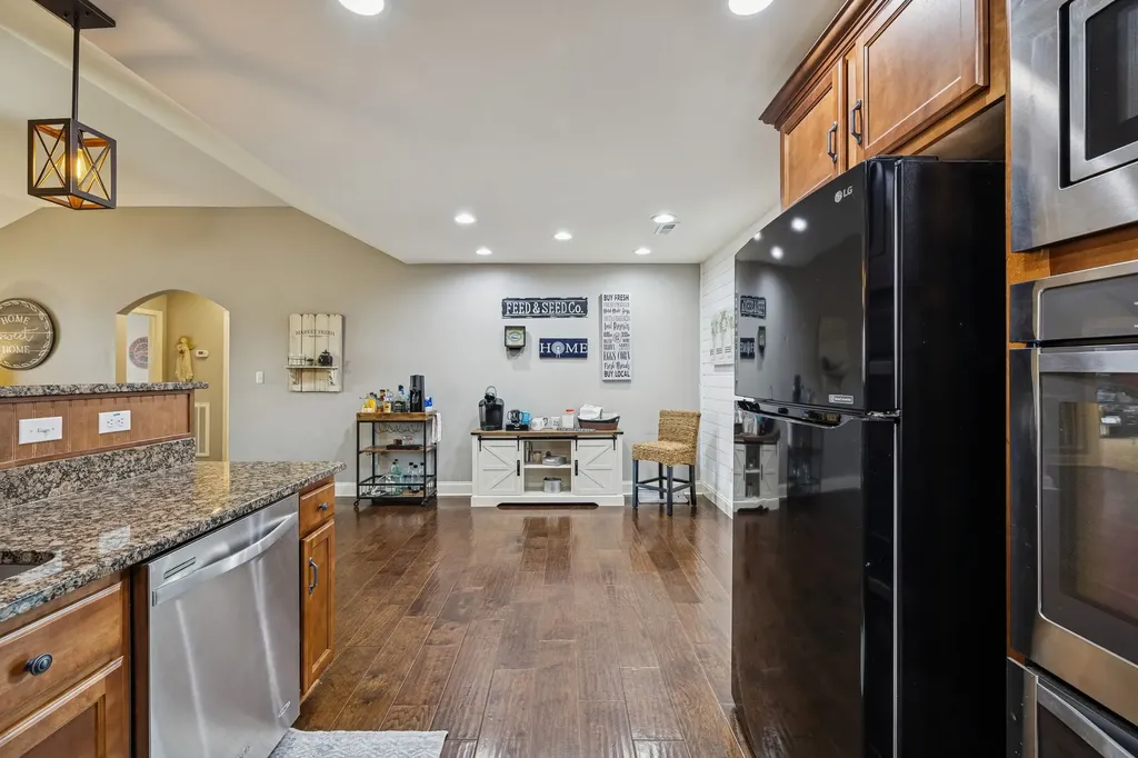 3941 Kelley Farris Road Columbia TN 38401
