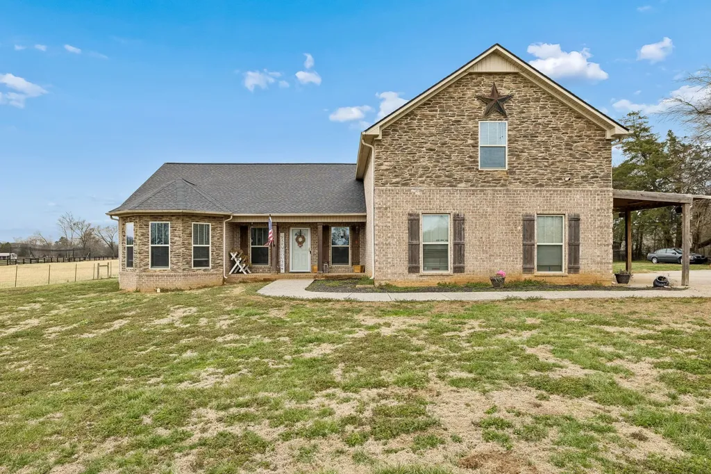 3941 Kelley Farris Road Columbia TN 38401