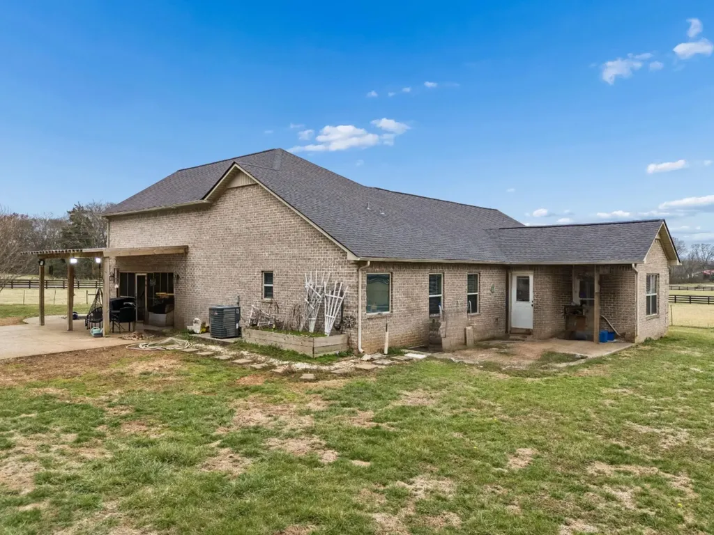 3941 Kelley Farris Road Columbia TN 38401