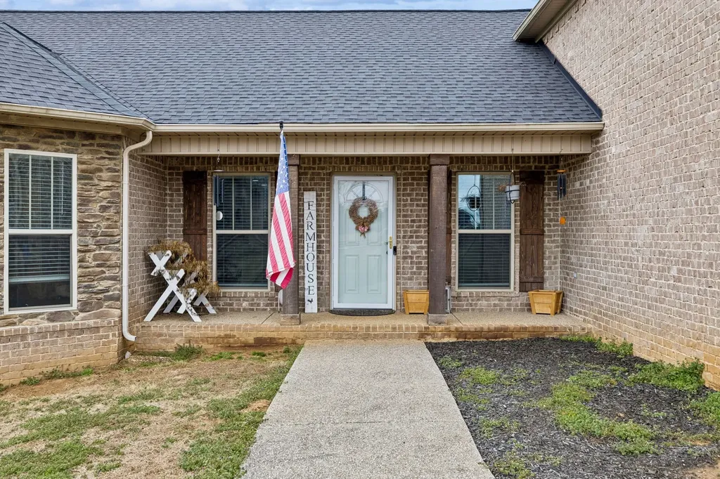 3941 Kelley Farris Road Columbia TN 38401