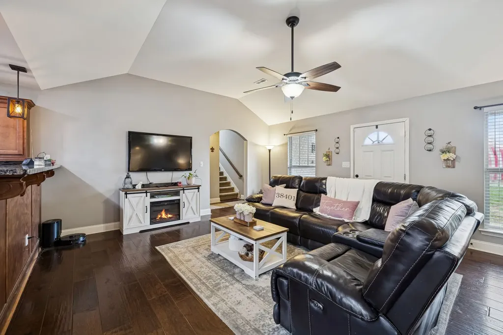 3941 Kelley Farris Road Columbia TN 38401