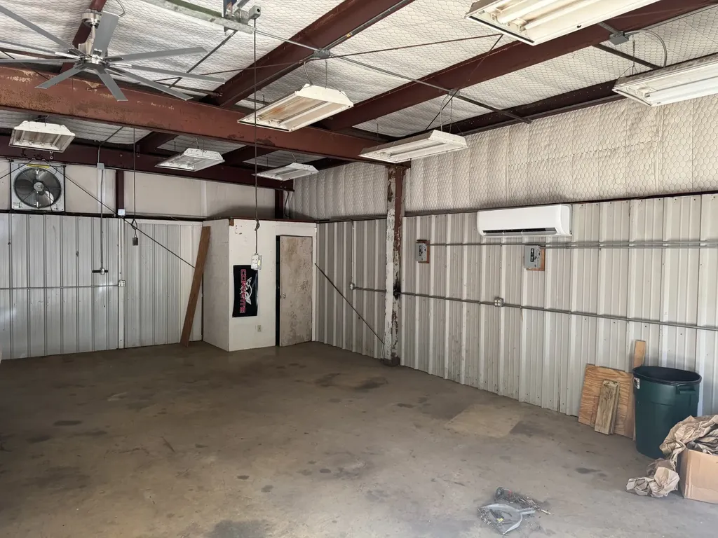 2815 Highway 49, E Charlotte TN 37036