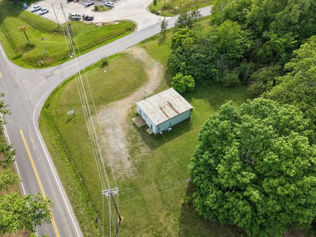2815 Highway 49, E Charlotte TN 37036