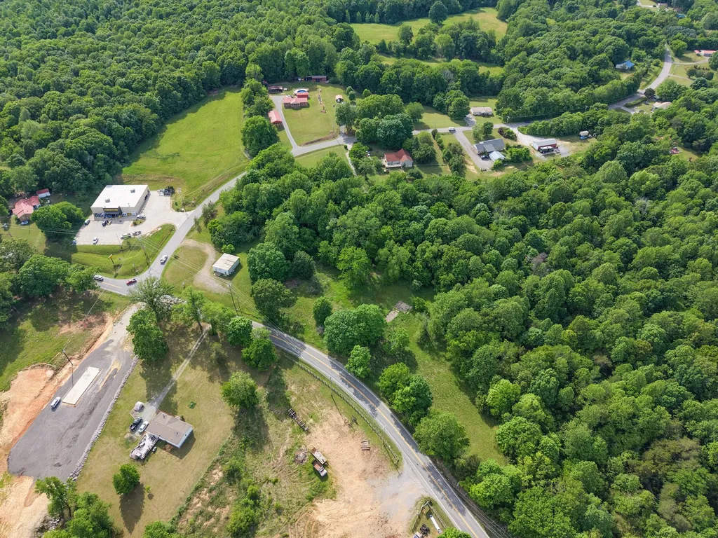 2815 Highway 49, E Charlotte TN 37036