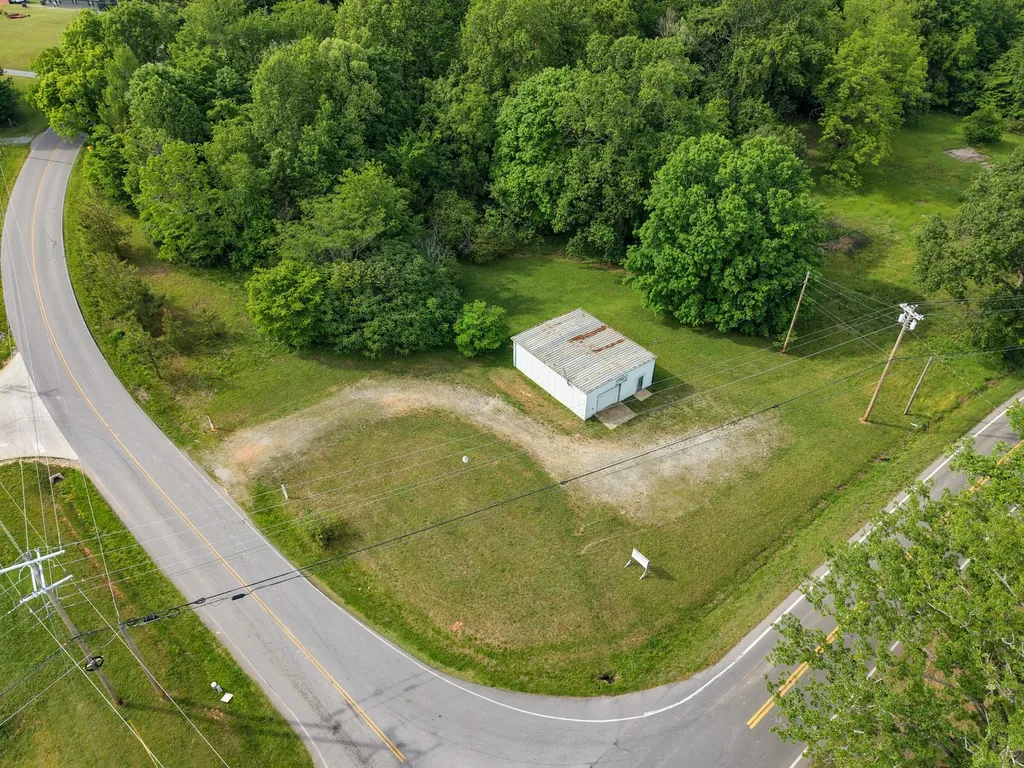 2815 Highway 49, E Charlotte TN 37036