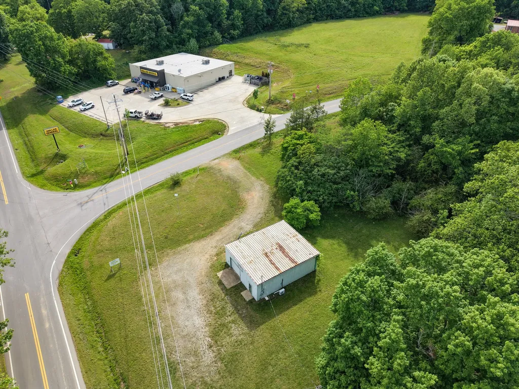 2815 Highway 49, E Charlotte TN 37036