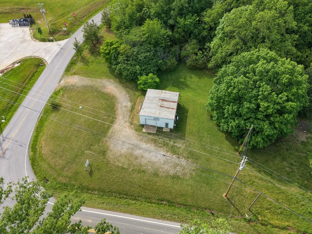 2815 Highway 49, E Charlotte TN 37036