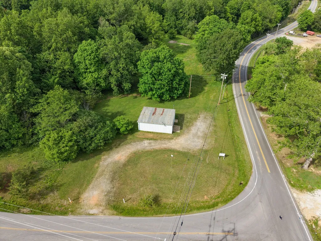 2815 Highway 49, E Charlotte TN 37036