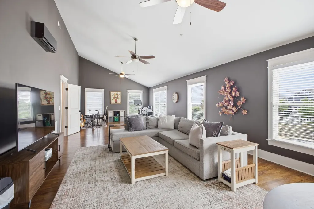 1102 Caldwell Avenue Nashville TN 37204
