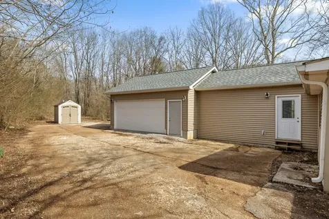 621 Courtney Lane Chattanooga TN 37415