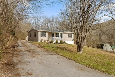 621 Courtney Lane Chattanooga TN 37415