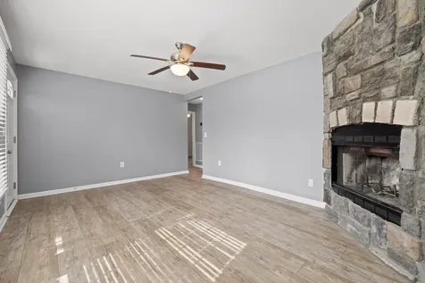 621 Courtney Lane Chattanooga TN 37415