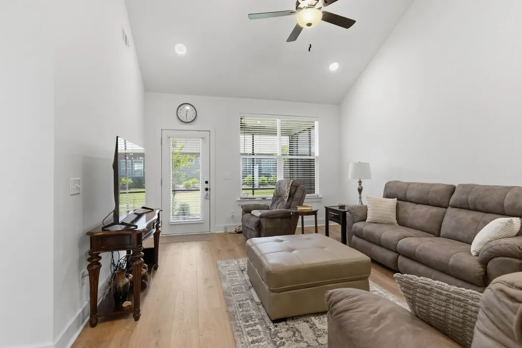 2615 Camrose Way Murfreesboro TN 37128