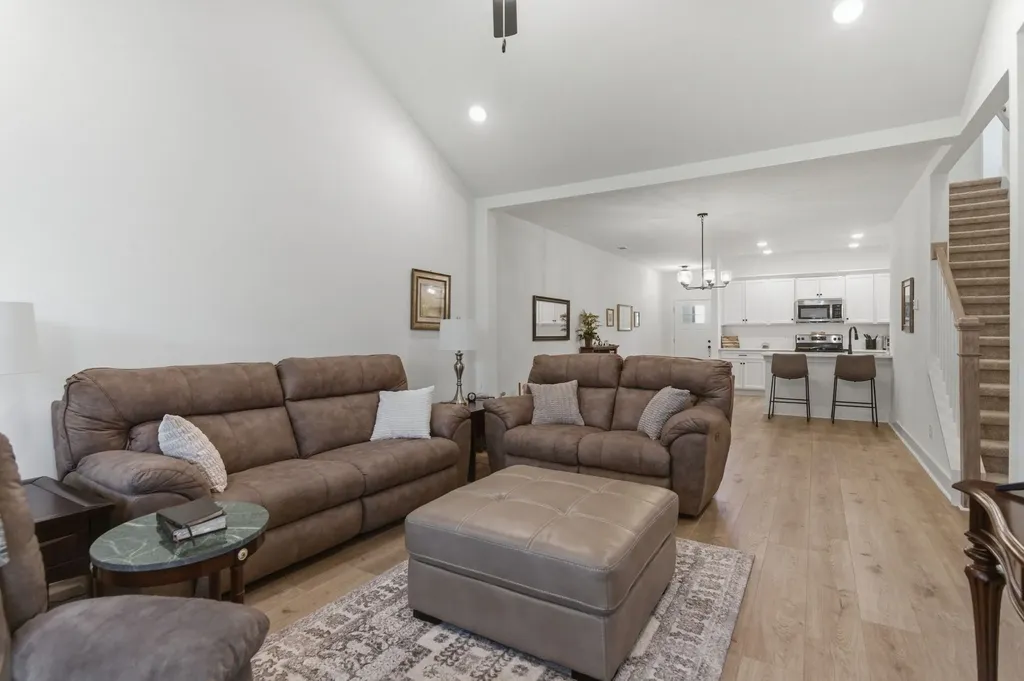 2615 Camrose Way Murfreesboro TN 37128