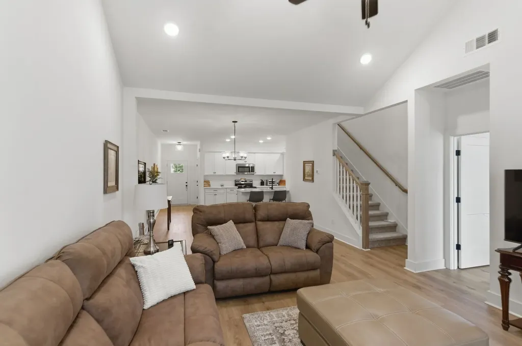 2615 Camrose Way Murfreesboro TN 37128