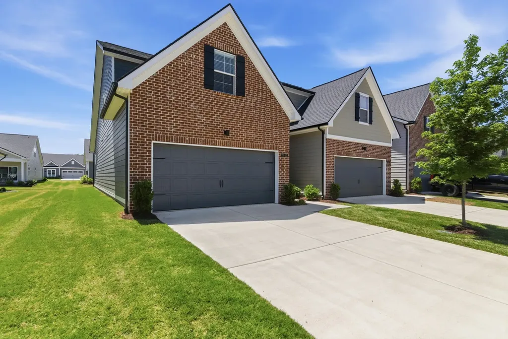 2615 Camrose Way Murfreesboro TN 37128