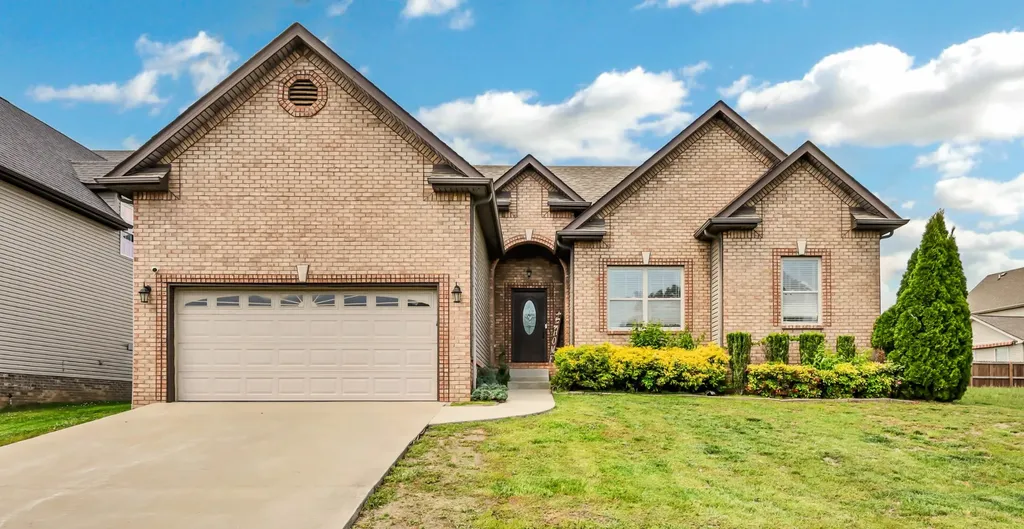 2428 Senseney Drive Clarksville TN 37042