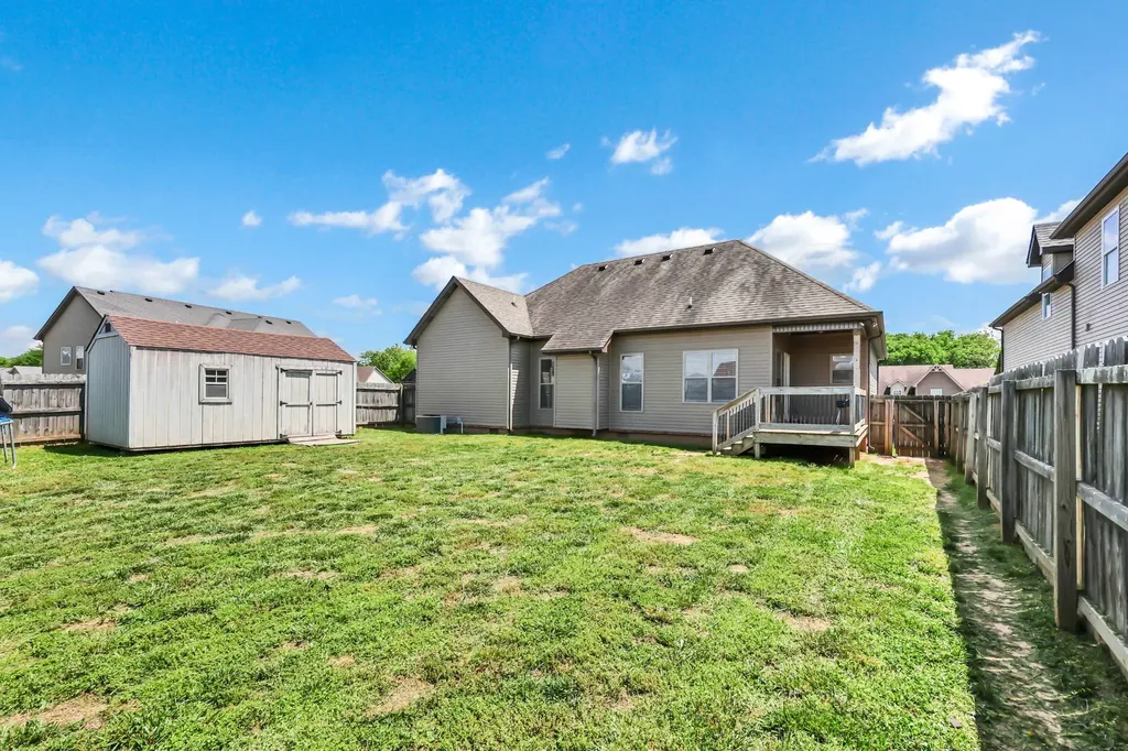 2428 Senseney Drive Clarksville TN 37042