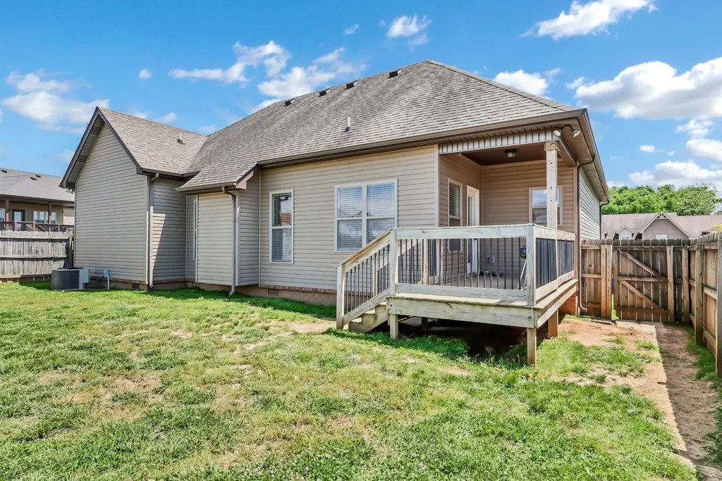 2428 Senseney Drive Clarksville TN 37042