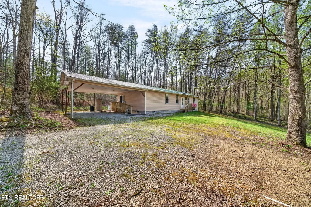4067 Blaylock Road Crossville TN 38572