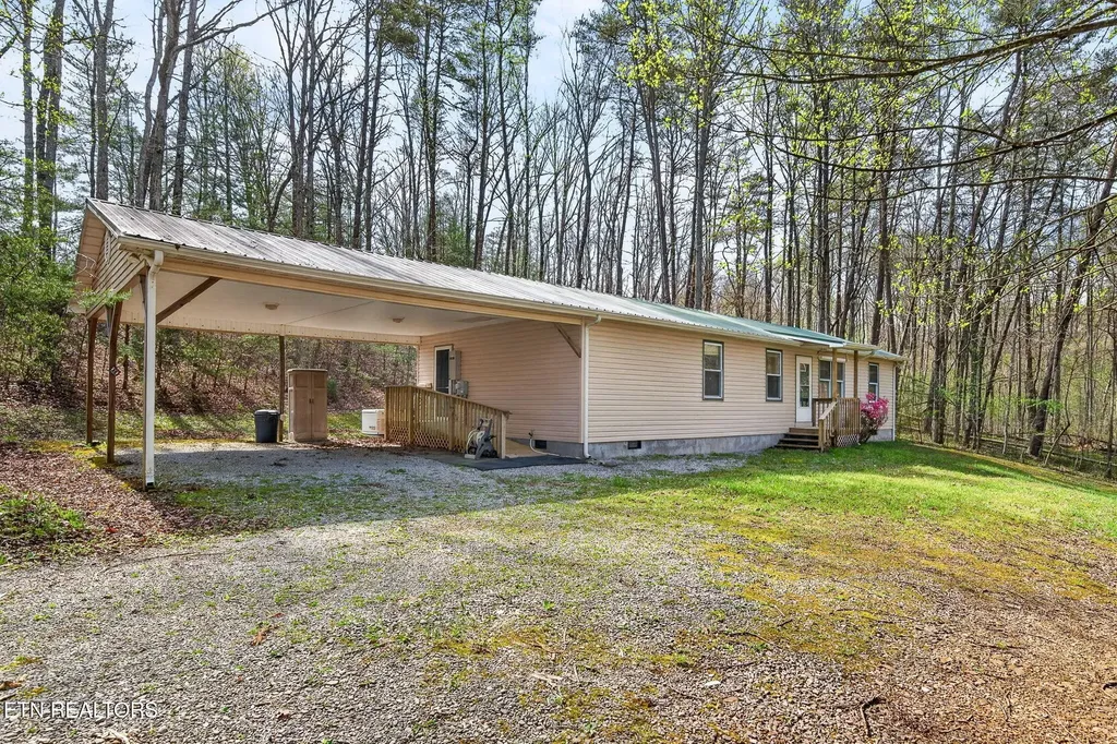 4067 Blaylock Road Crossville TN 38572