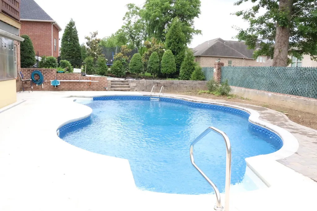 1023 Somerset Downs Boulevard Hendersonville TN 37075
