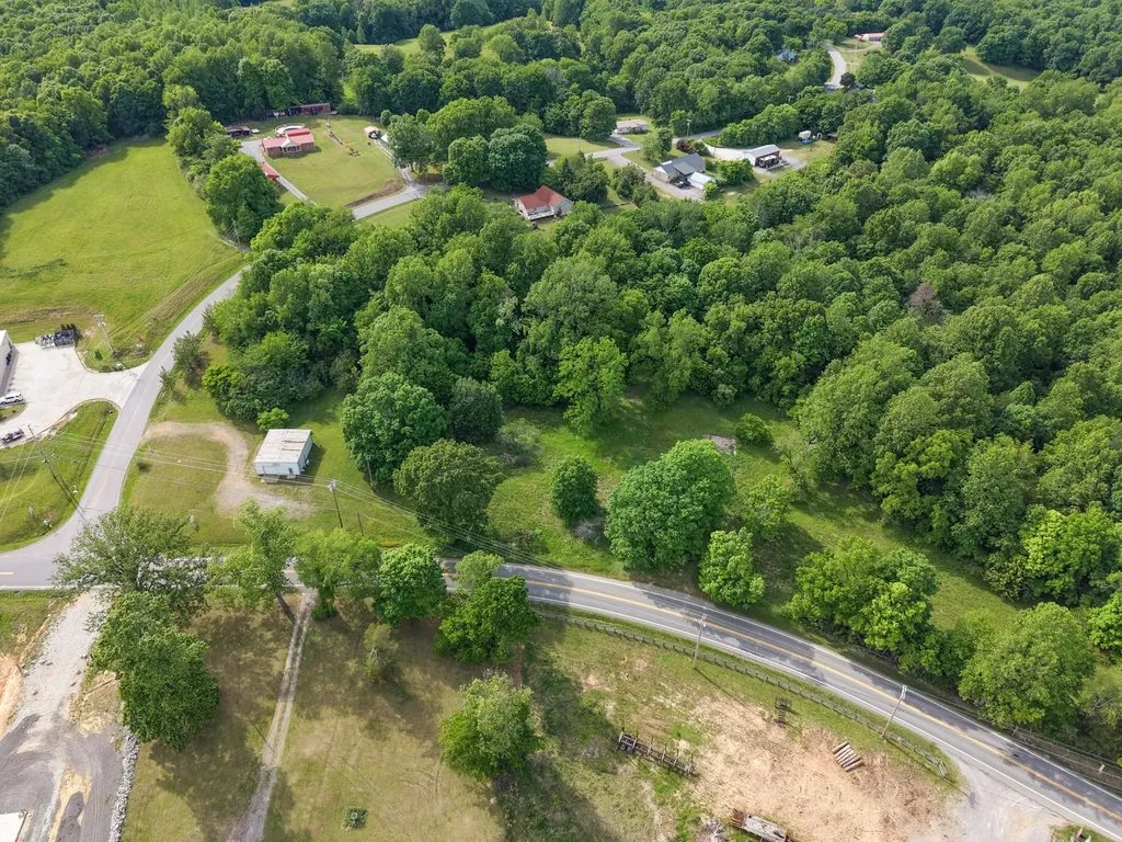 2815 Highway 49, E Charlotte TN 37036