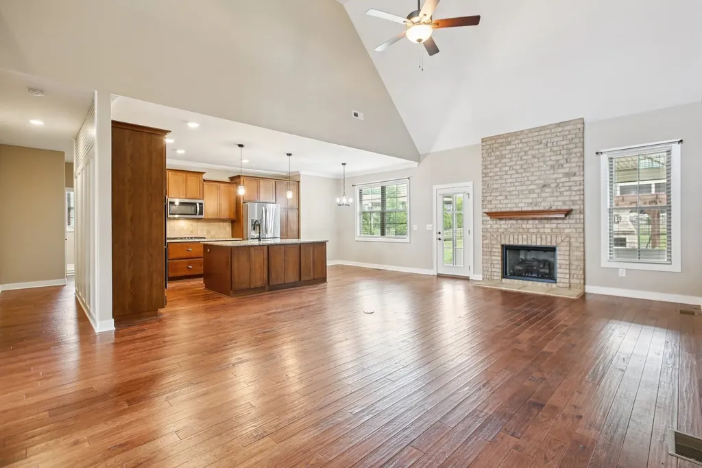 207 Manscoe Place Clarksville TN 37043