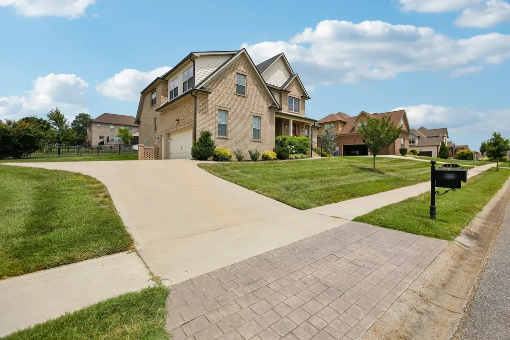 207 Manscoe Place Clarksville TN 37043