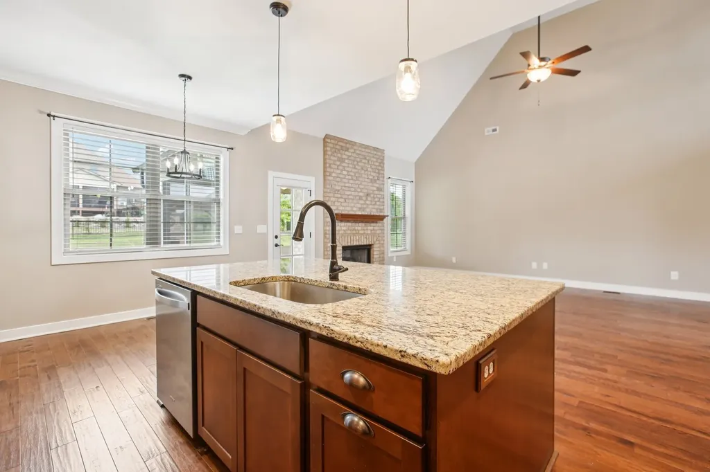 207 Manscoe Place Clarksville TN 37043