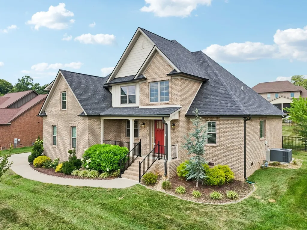 207 Manscoe Place Clarksville TN 37043