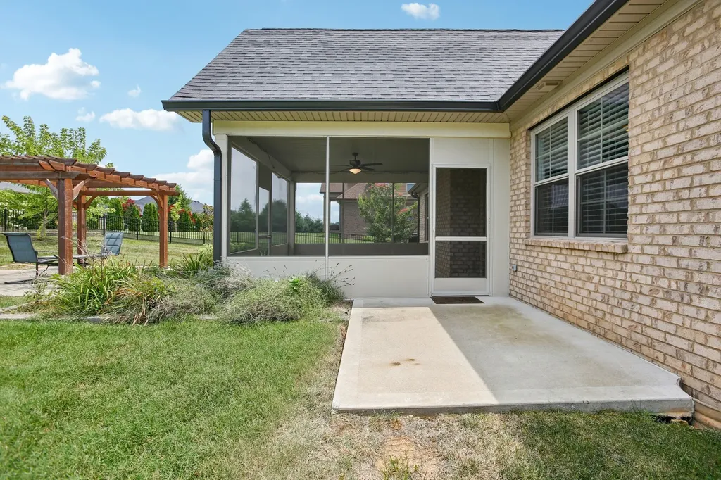207 Manscoe Place Clarksville TN 37043