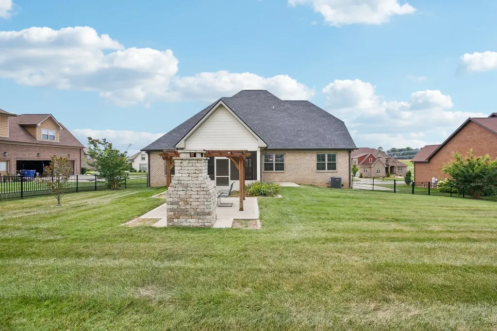 207 Manscoe Place Clarksville TN 37043