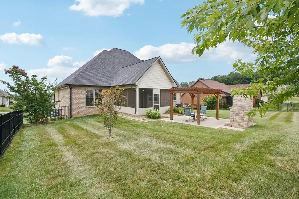 207 Manscoe Place Clarksville TN 37043