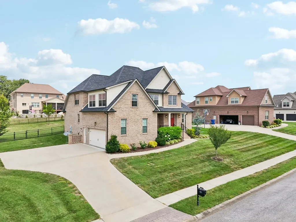207 Manscoe Place Clarksville TN 37043