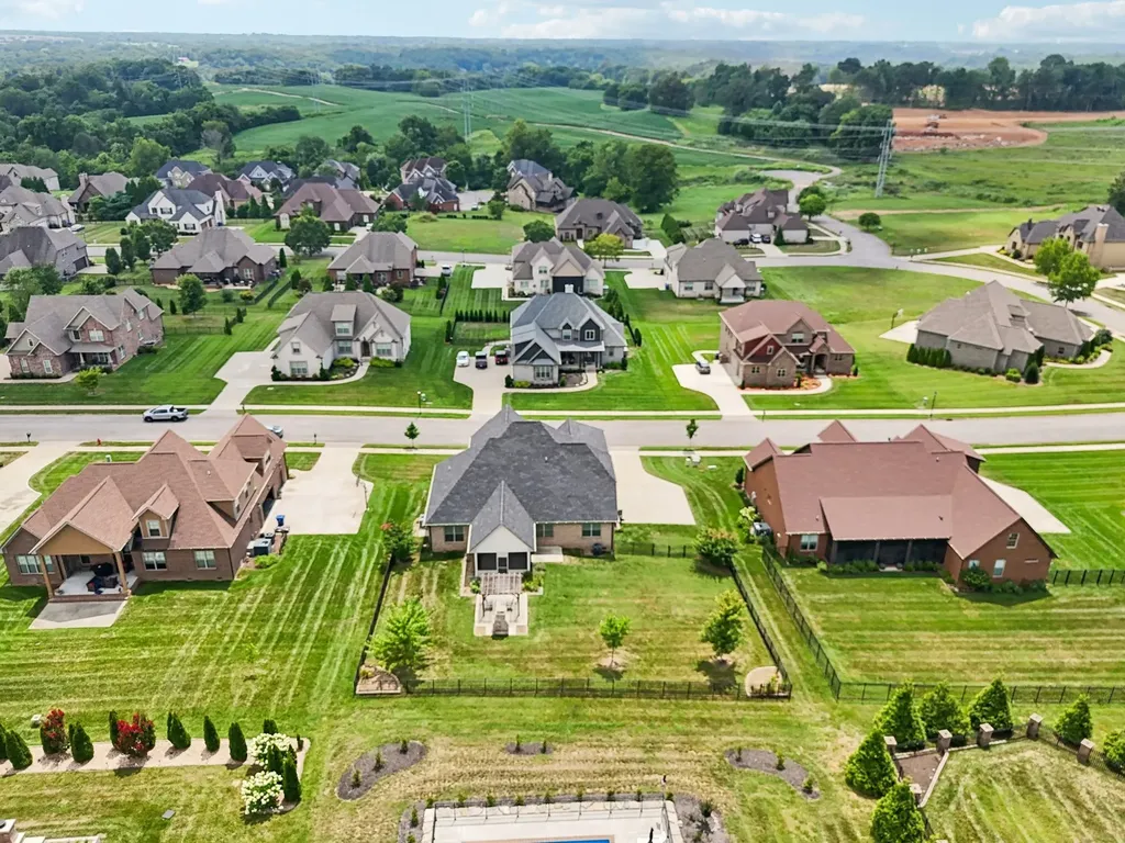 207 Manscoe Place Clarksville TN 37043