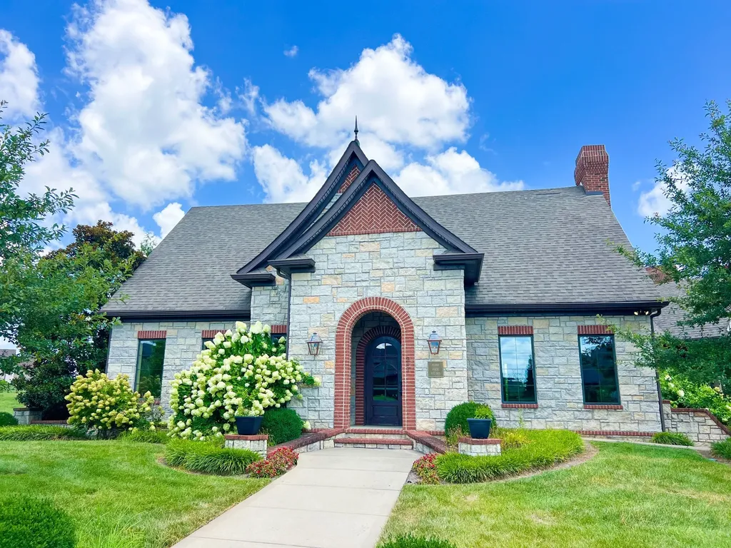 207 Manscoe Place Clarksville TN 37043