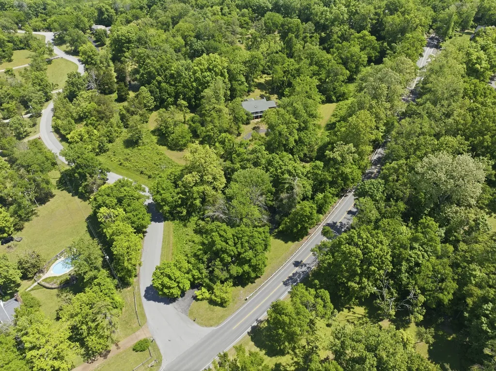 714 Sneed Road, W Franklin TN 37069