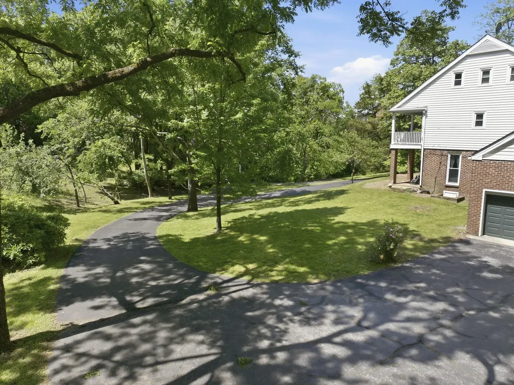 714 Sneed Road, W Franklin TN 37069