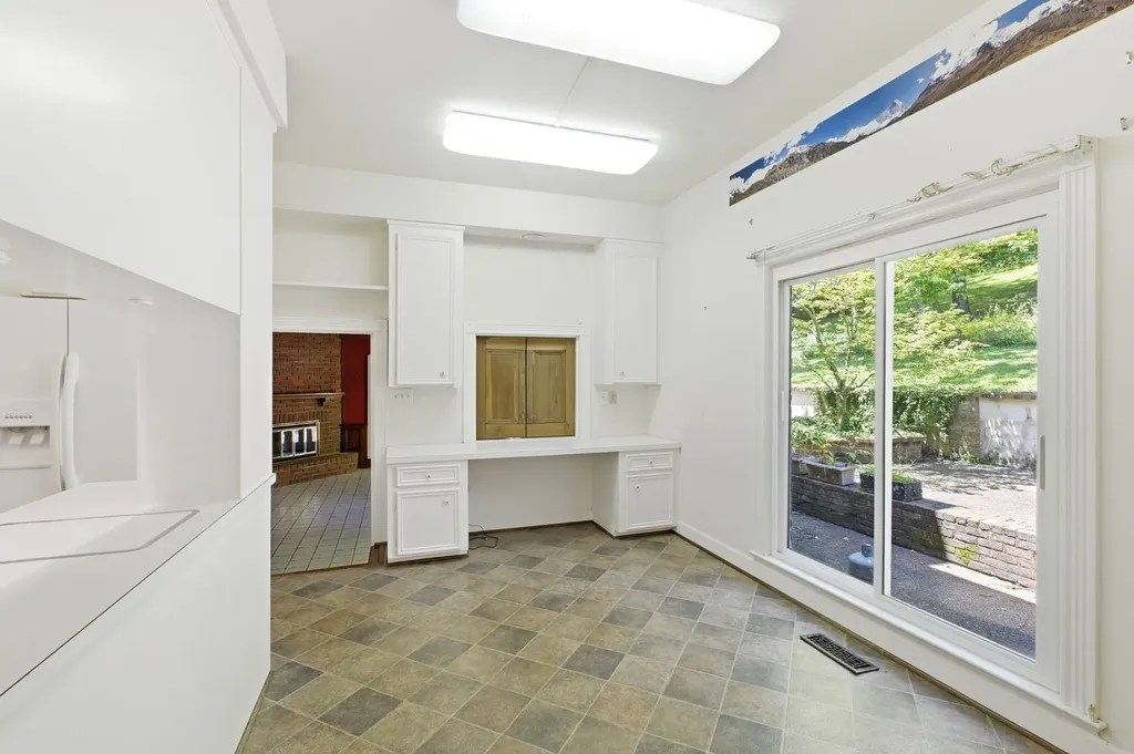 714 Sneed Road, W Franklin TN 37069