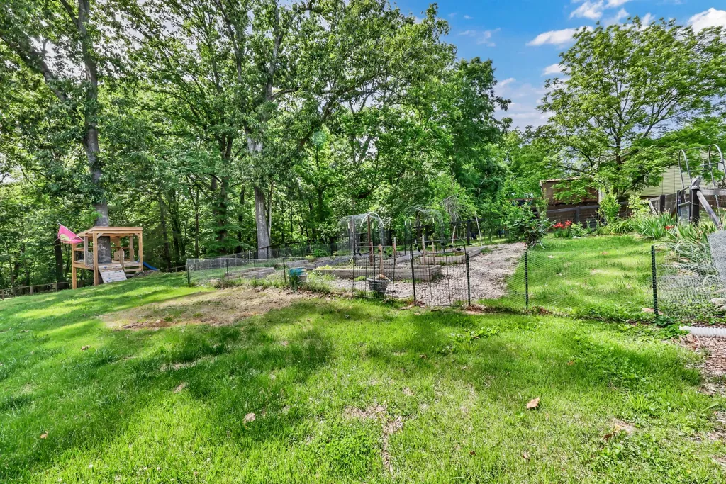 2824 Scenic Drive Clarksville TN 37043