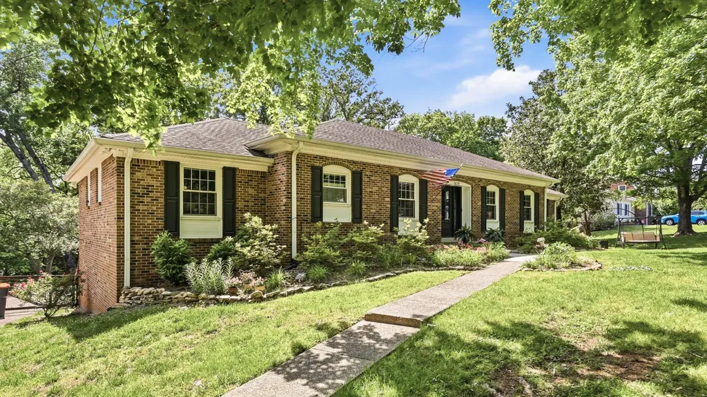 2824 Scenic Drive Clarksville TN 37043