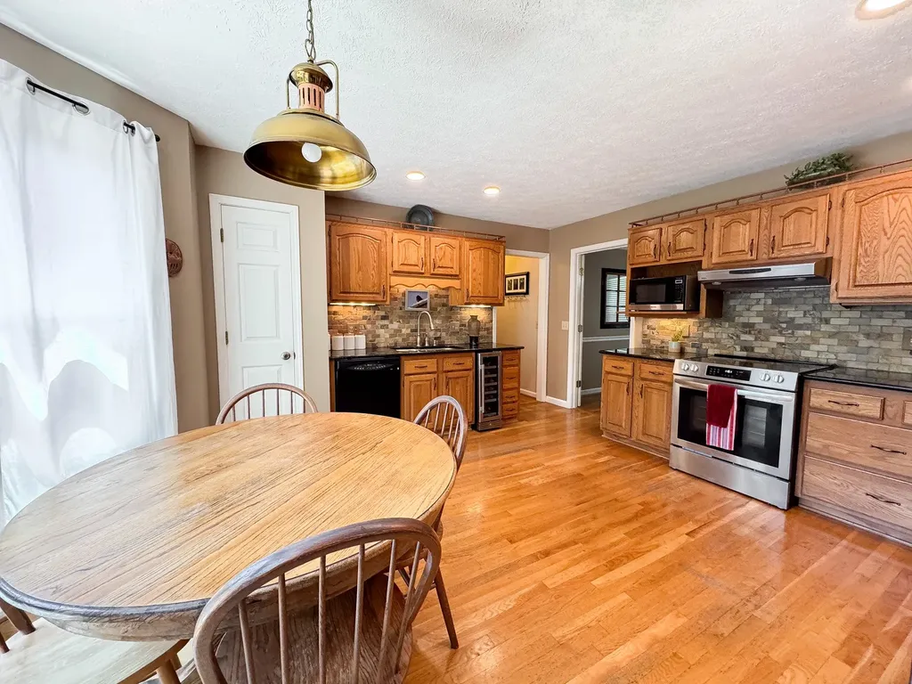 1616 Anderson Road Hendersonville TN 37075