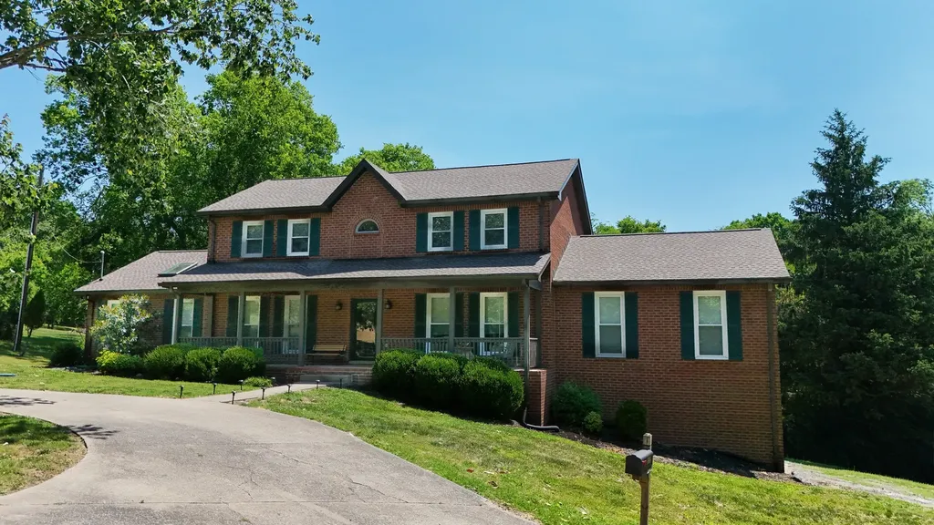 1616 Anderson Road Hendersonville TN 37075